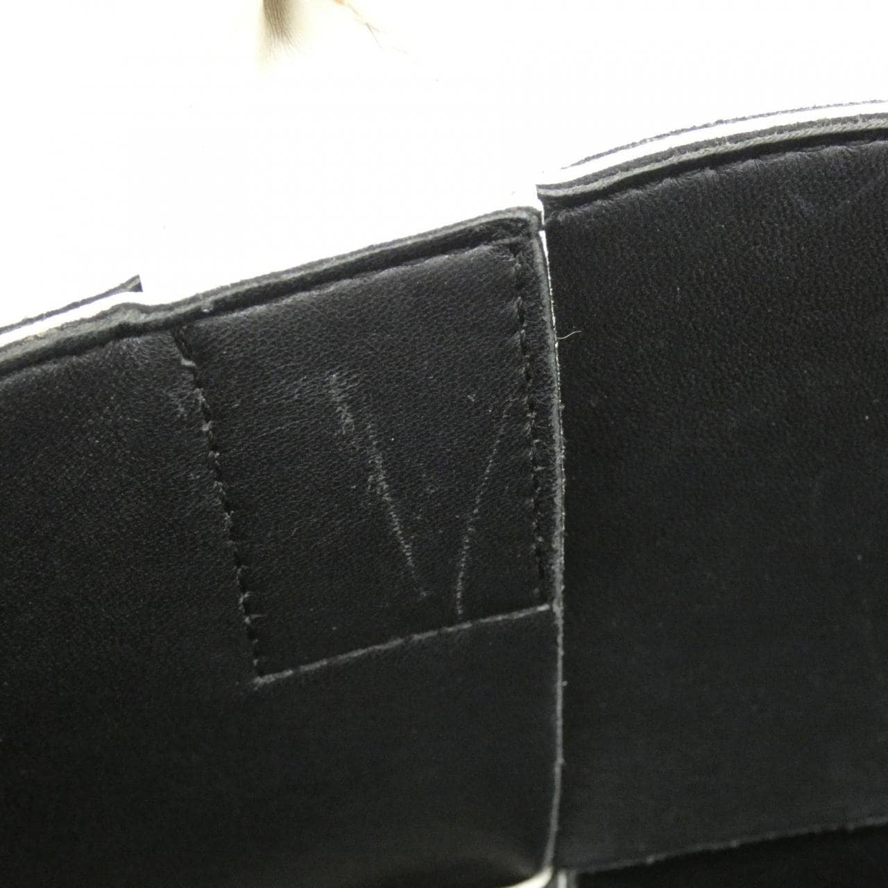 ボッテガヴェネタ 652867 VMAY3 バッグ