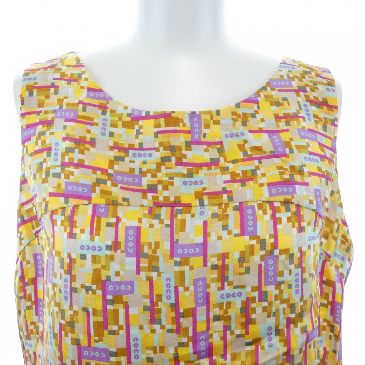 【ヴィンテージ】シャネル CHANEL P18230V10382 01A トップス