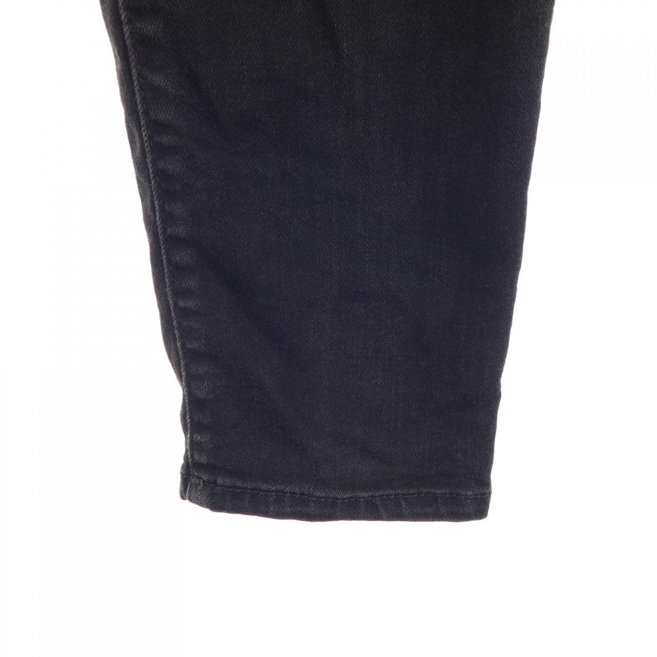 ディースクエアード DSQUARED2 S74LB0991 ジーンズ