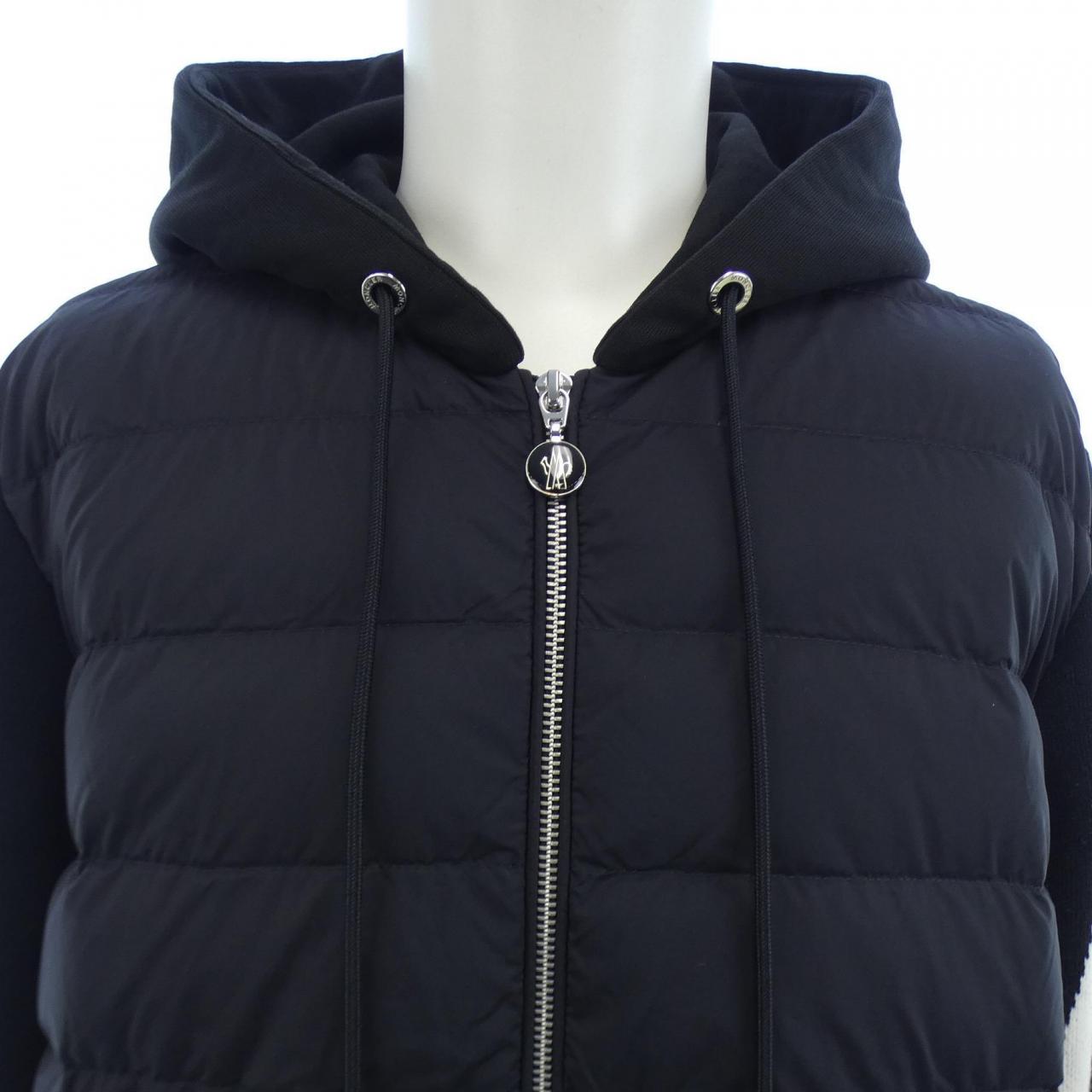 モンクレール MONCLER ダウンジャケット