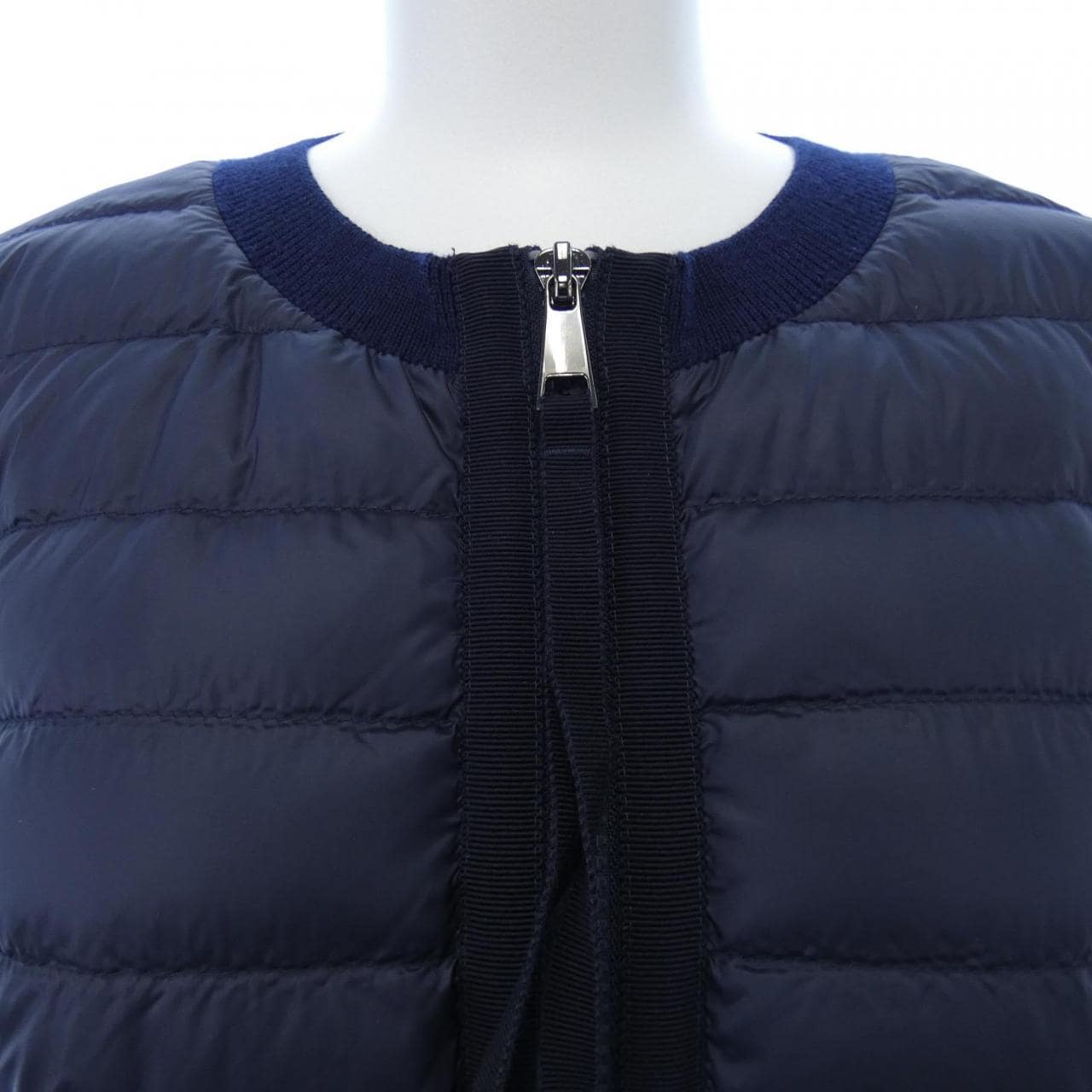 モンクレール MONCLER ダウンジャケット