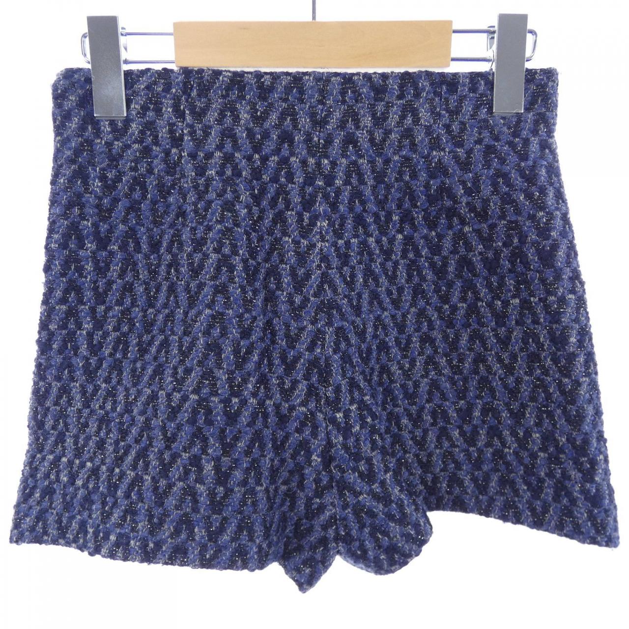 ヴァレンティノ VALENTINO WB3RA7X56JD ショートパンツ