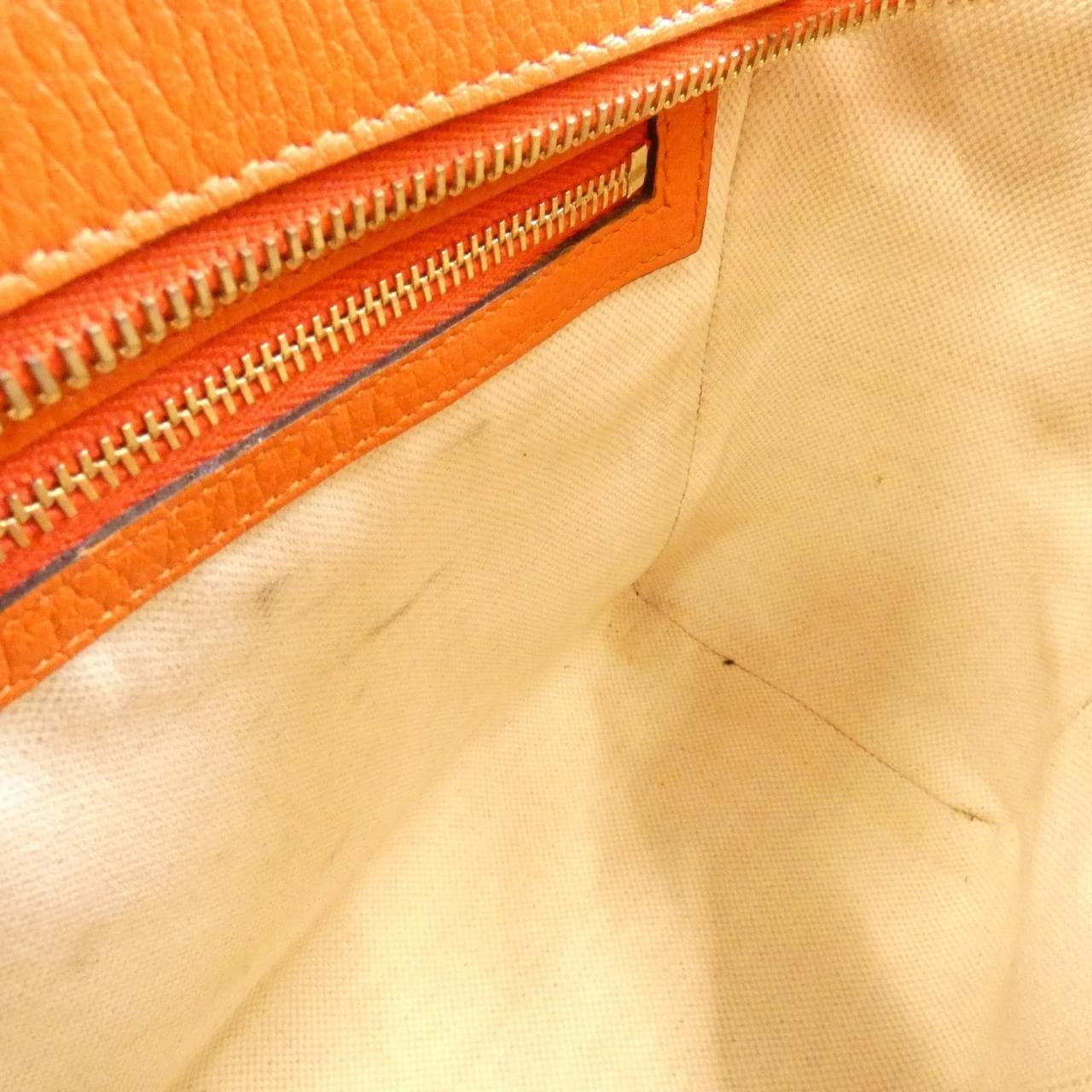 グッチ 368827 CAO0C バッグ