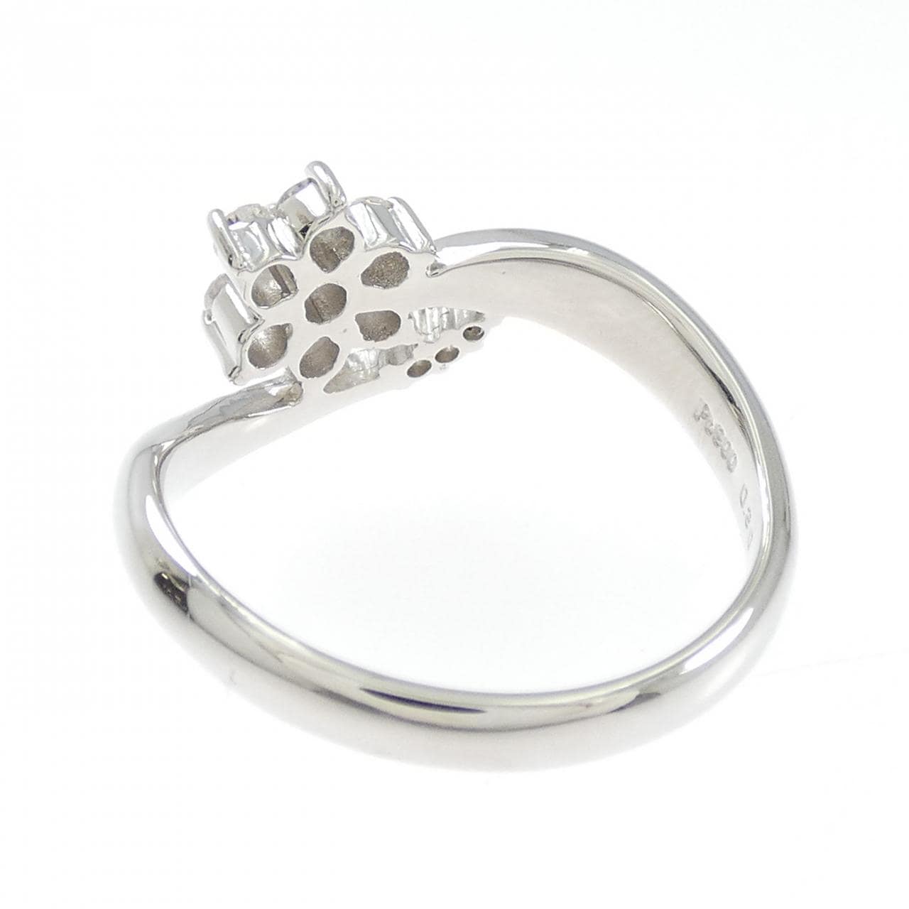 PT900 フラワー ダイヤモンド リング 0.30CT