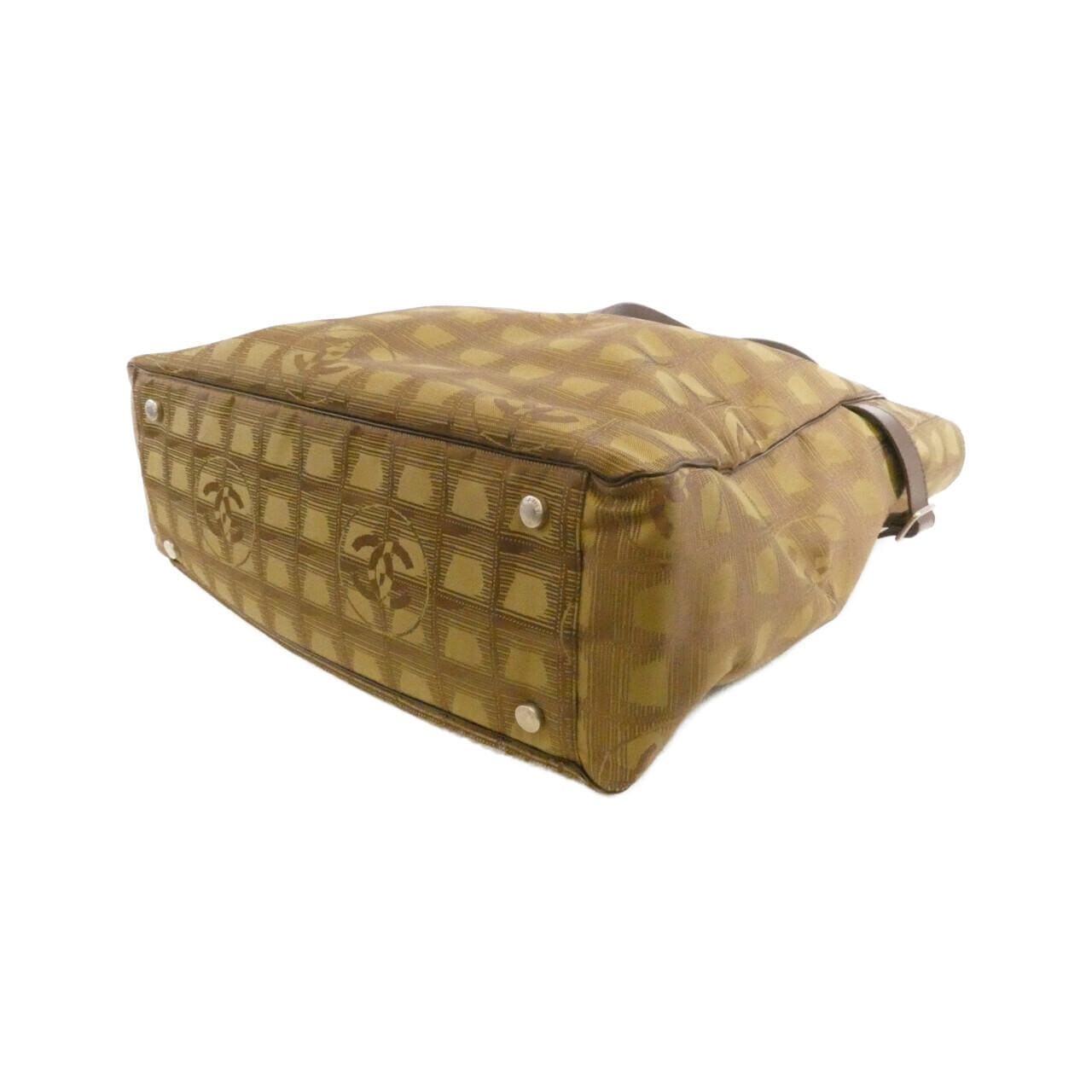 シャネル トラベル ライン 15825 ショルダーバッグ