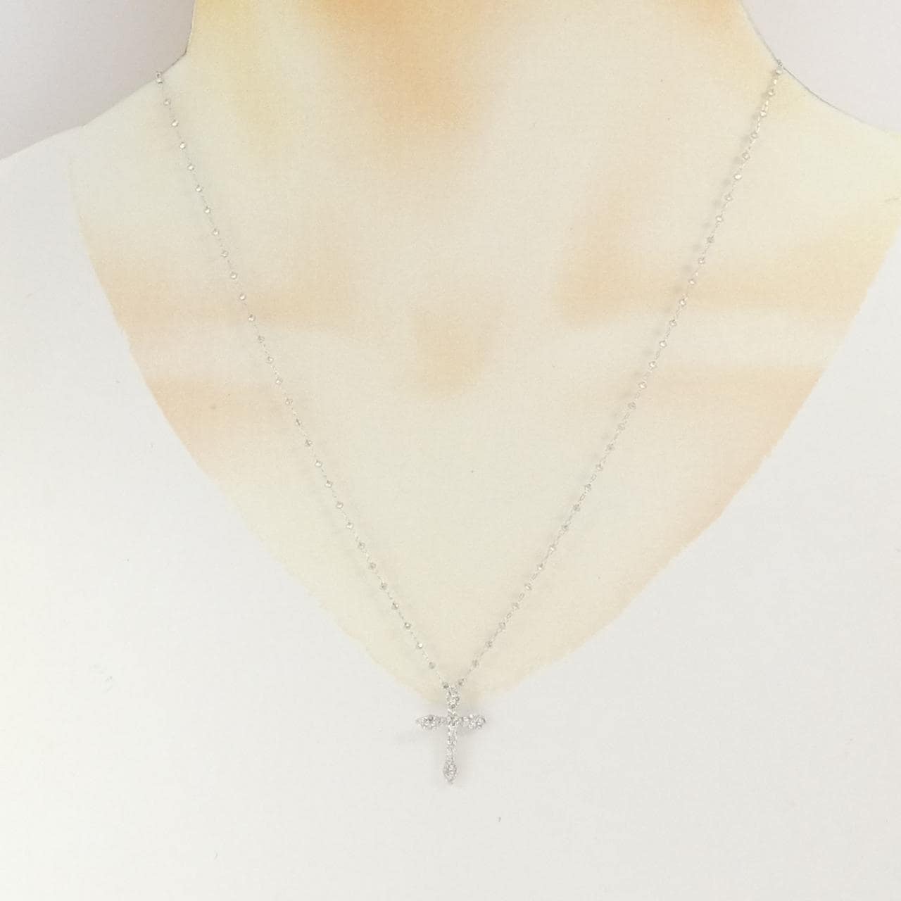 K18WG クロス ダイヤモンド ネックレス 0.30CT
