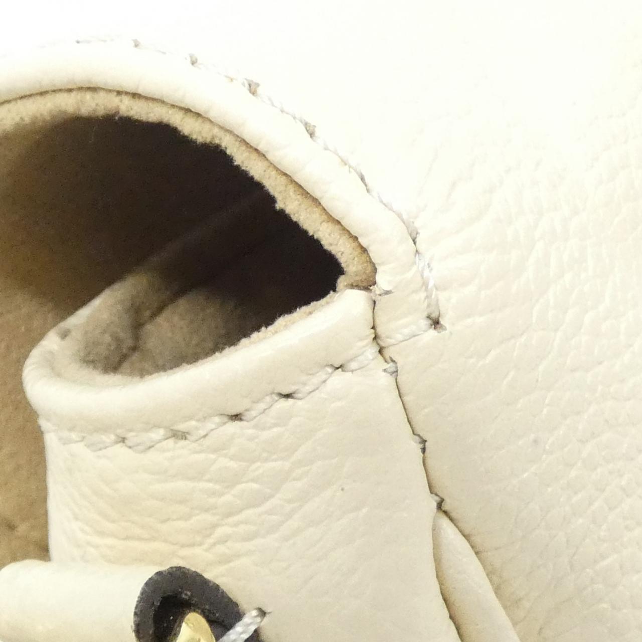 ルイヴィトン モノグラム アンプラント ウォレット オン チェーン アイビー M82210 ショルダーバッグ