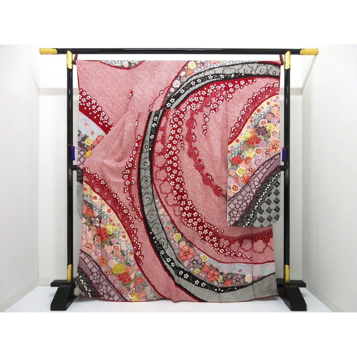 振袖　絞り加工　友禅金彩加工