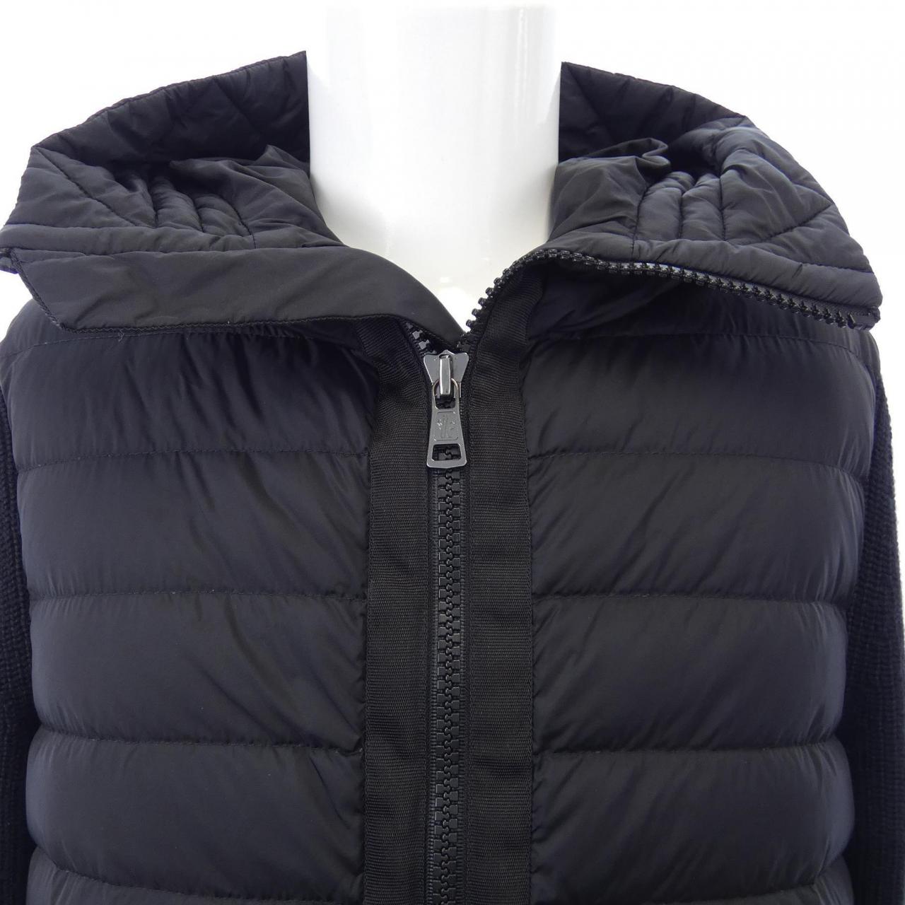 モンクレール MONCLER ダウンジャケット