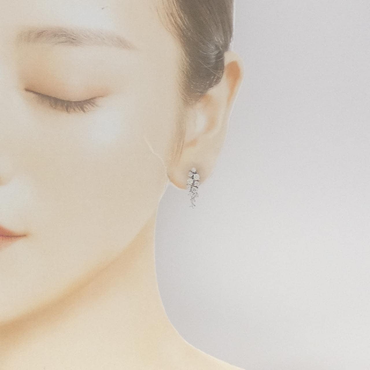 PT900 Diamond Earrings 1.00CT