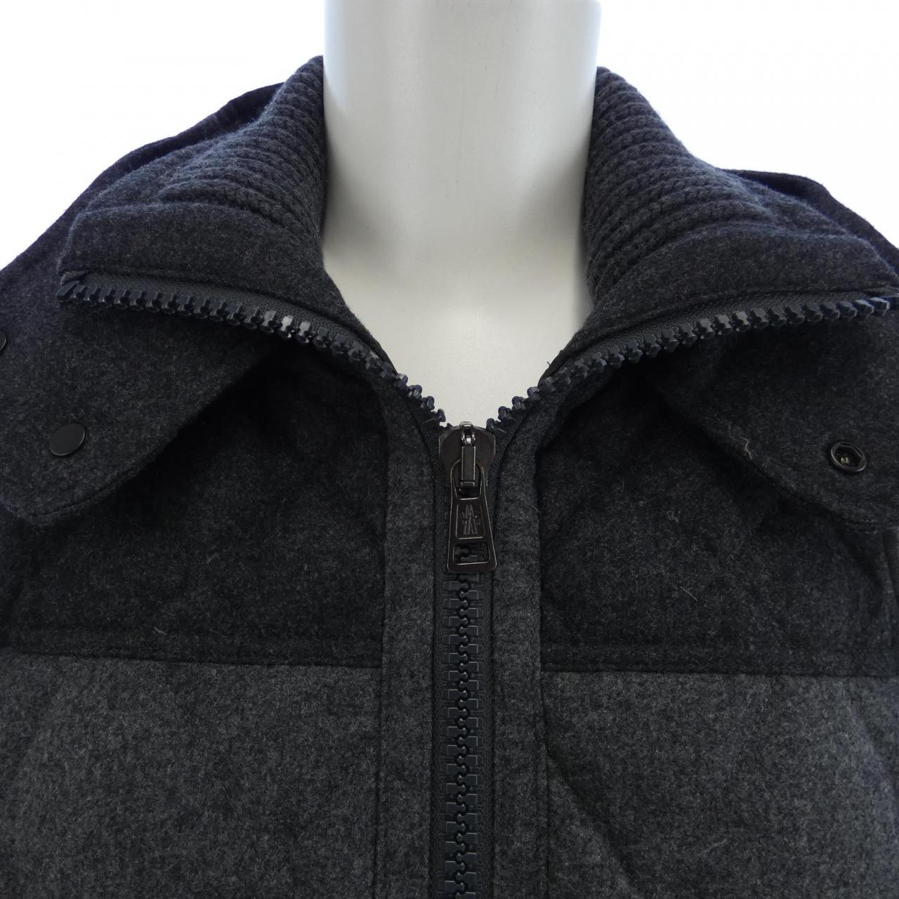 モンクレール MONCLER LABASTIDE ダウンジャケット