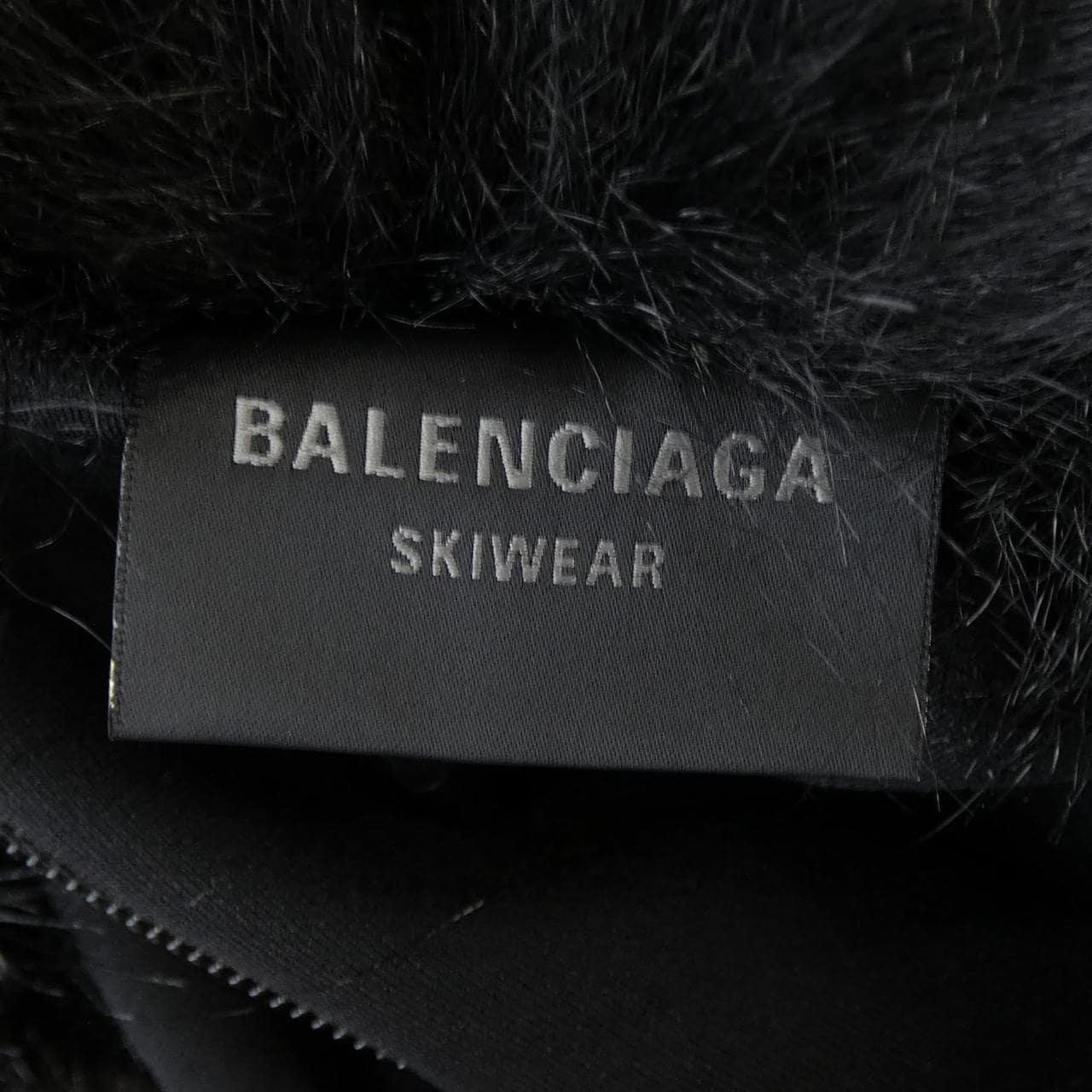 バレンシアガ BALENCIAGA 855647 TTVK3 パーカー