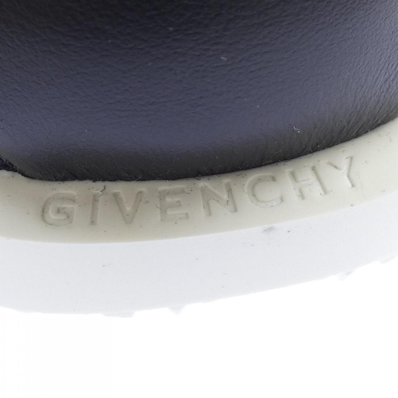ジバンシー GIVENCHY スニーカー