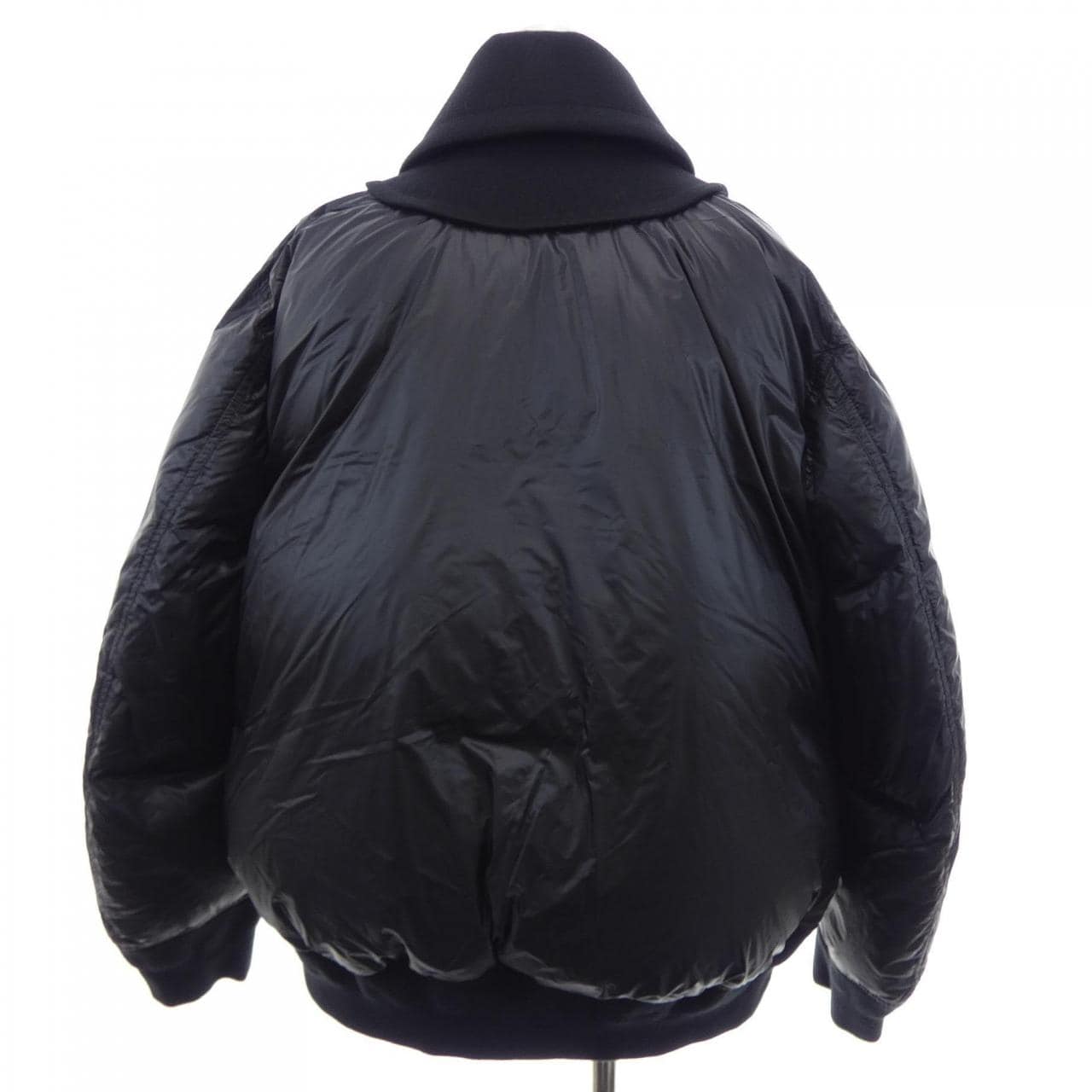 サカイ SACAI 25-08074 ダウンジャケット