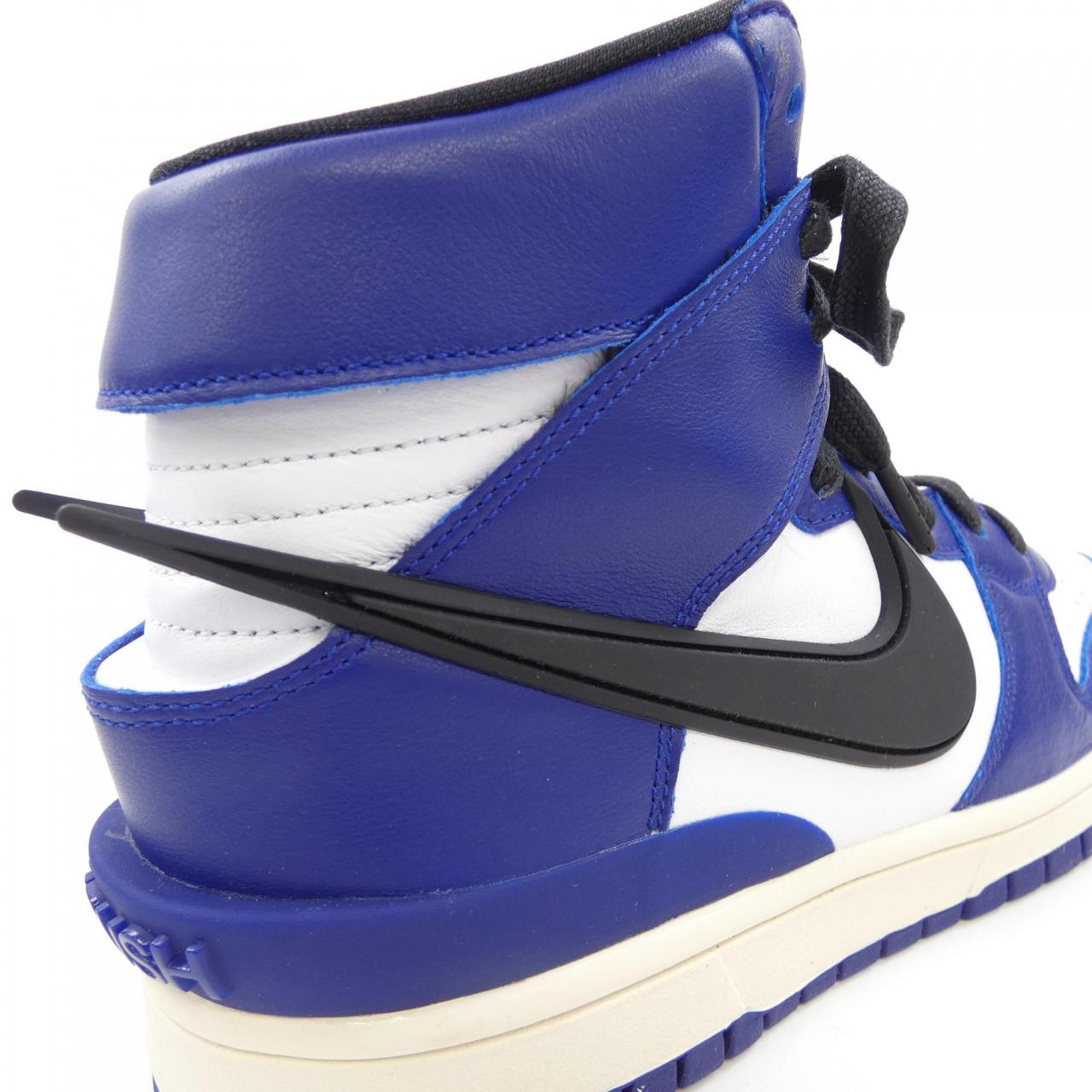 ナイキ NIKE スニーカー
