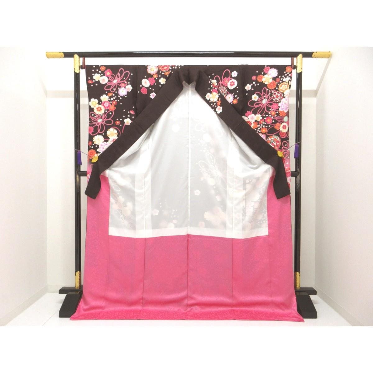 振袖　友禅金彩加工　刺繍入りボカシ染