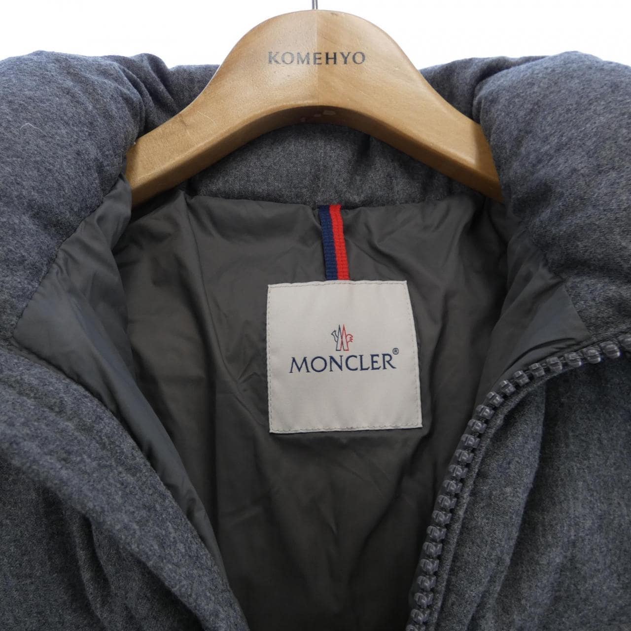 モンクレール MONCLER MONTGENEVRE ダウンジャケット