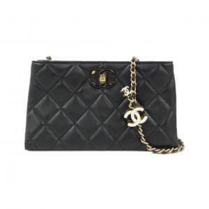 CHANEL shoulder bag