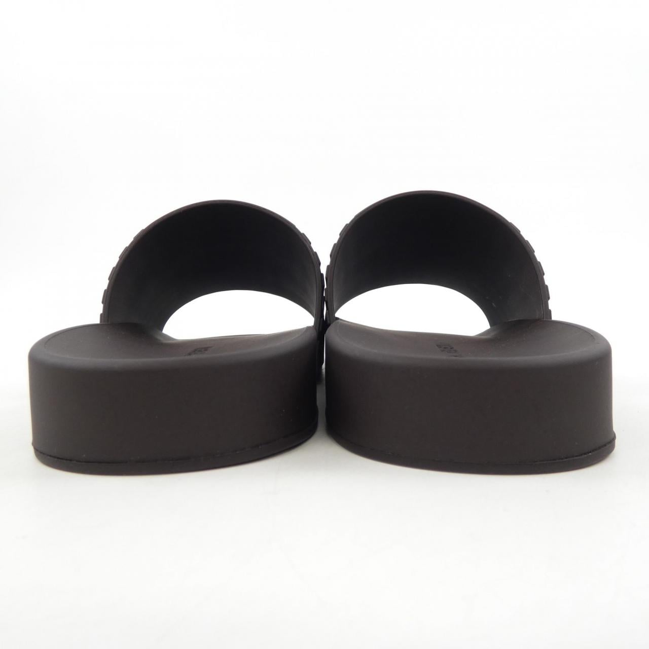 ボッテガヴェネタ BOTTEGA VENETA 690105　V1060　2113 サンダル