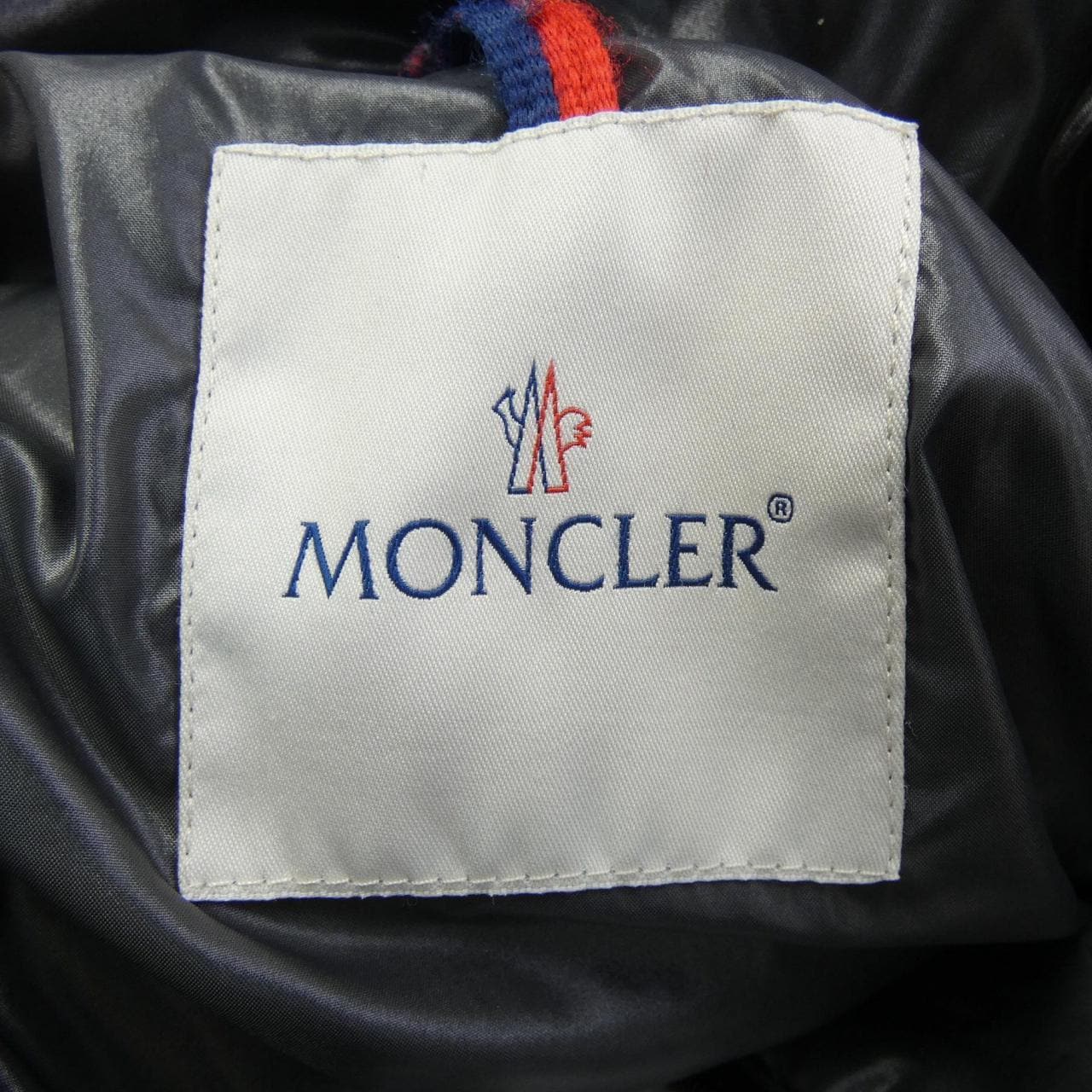 モンクレール MONCLER ダウンジャケット