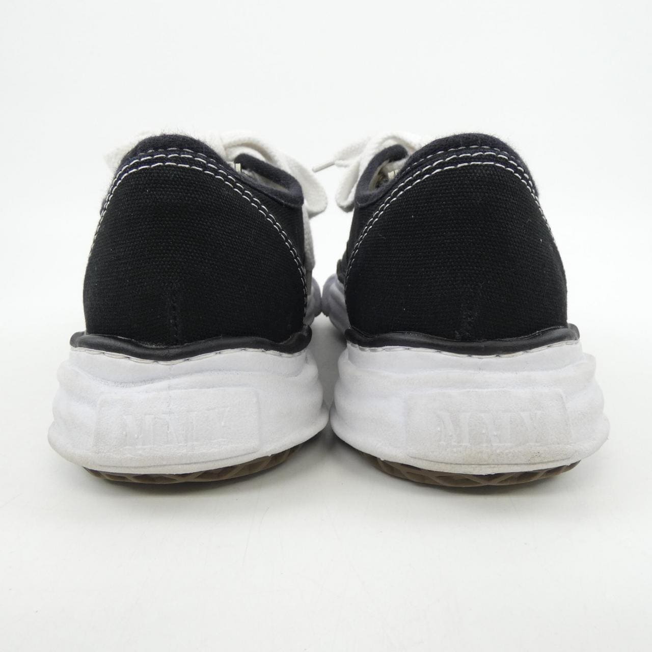 メゾンミハラヤスヒロ MAISON MIHARA YASUHI A02FW704 スニーカー