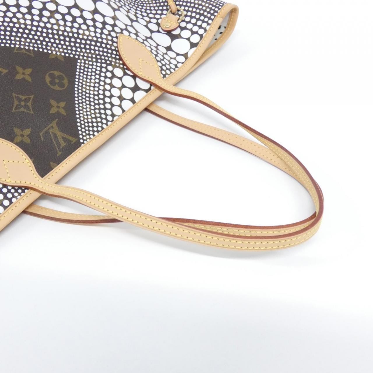 ルイヴィトン モノグラム ウェーブ(ヤヨイクサマ) ネヴァーフル MM M40684 バッグ