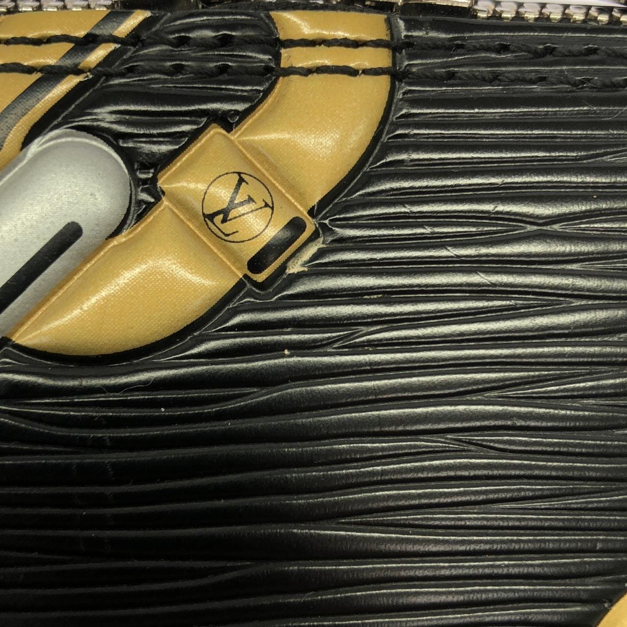 ルイヴィトン エピ アルマBB M42486 バッグ