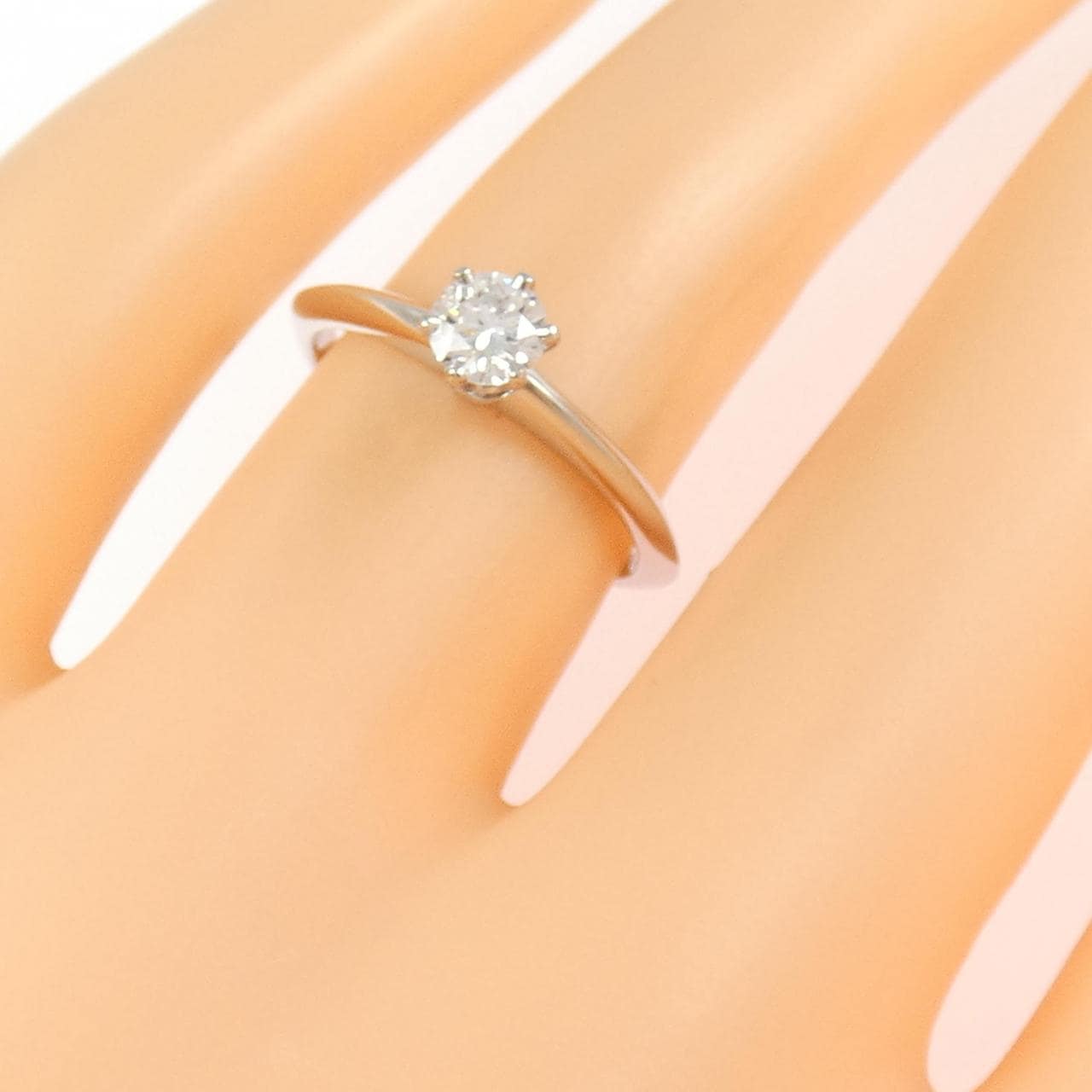 ティファニー クラシックソリティア リング 0.30CT D VVS2 EXT