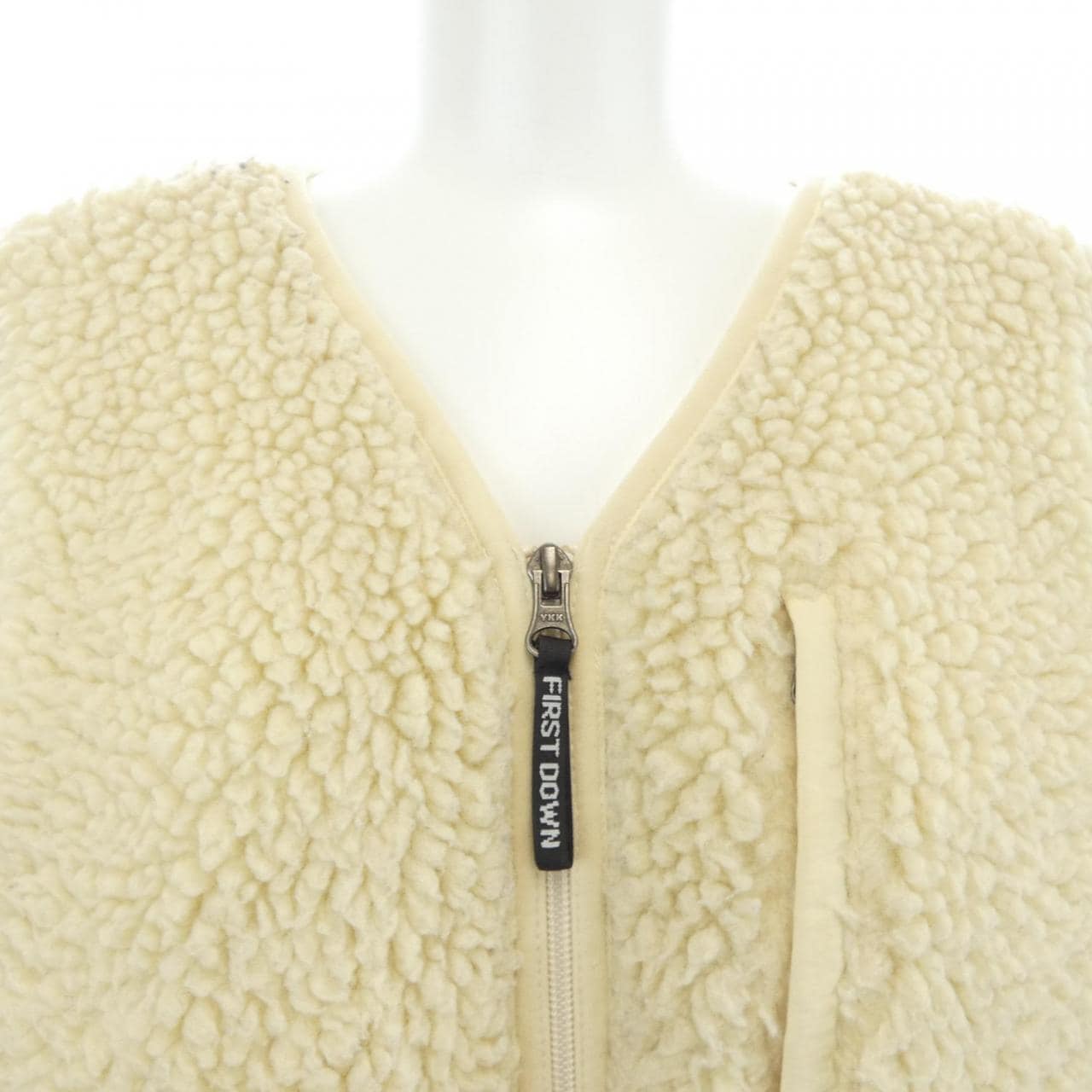 FIRST DOWN コート