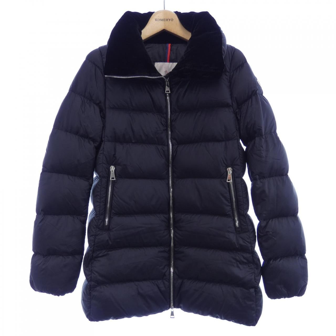 モンクレール MONCLER ダウンジャケット