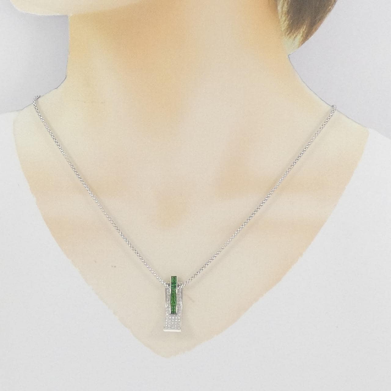 750WG グリーンガーネット ネックレス 0.85CT