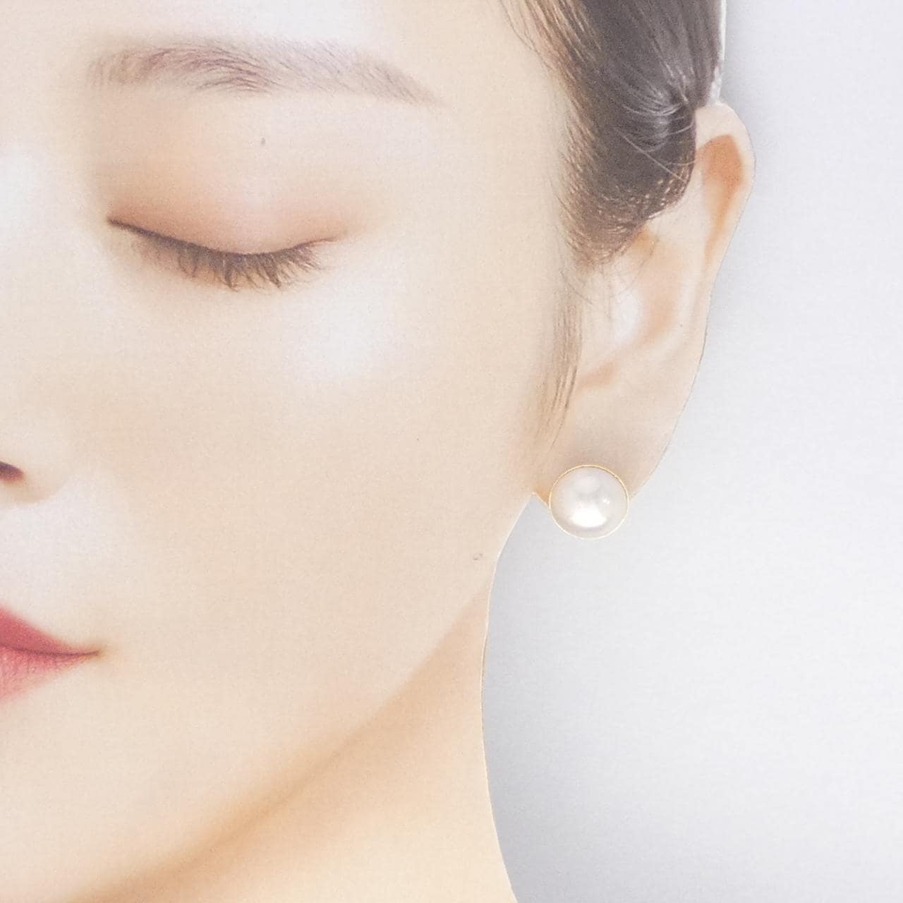 K18YG Mabe pearl earrings