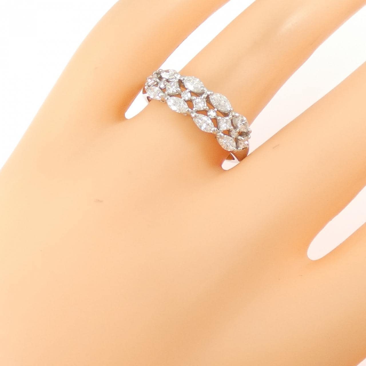 スワ ダイヤモンド リング 0.70CT
