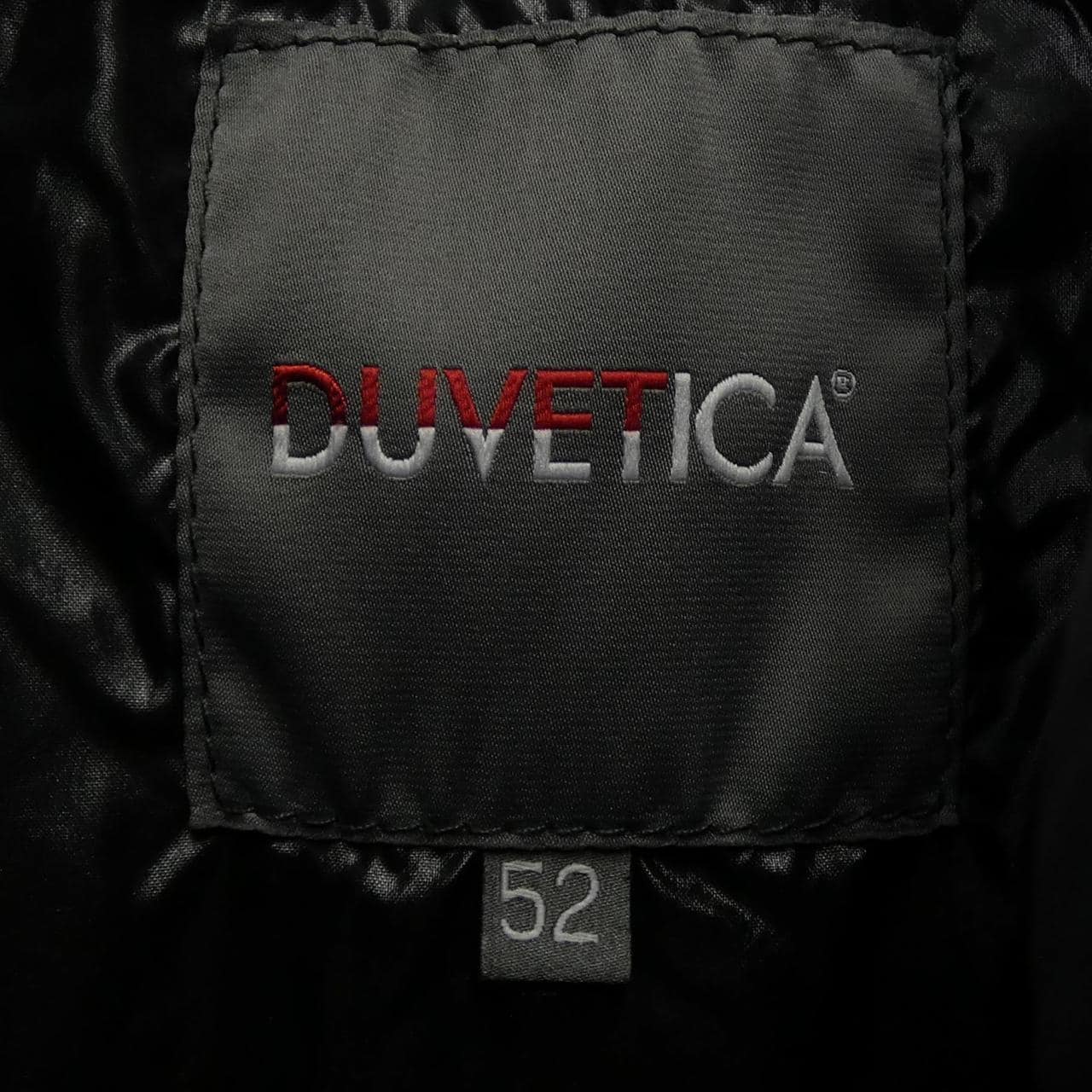 デュベティカ DUVETICA ダウンジャケット