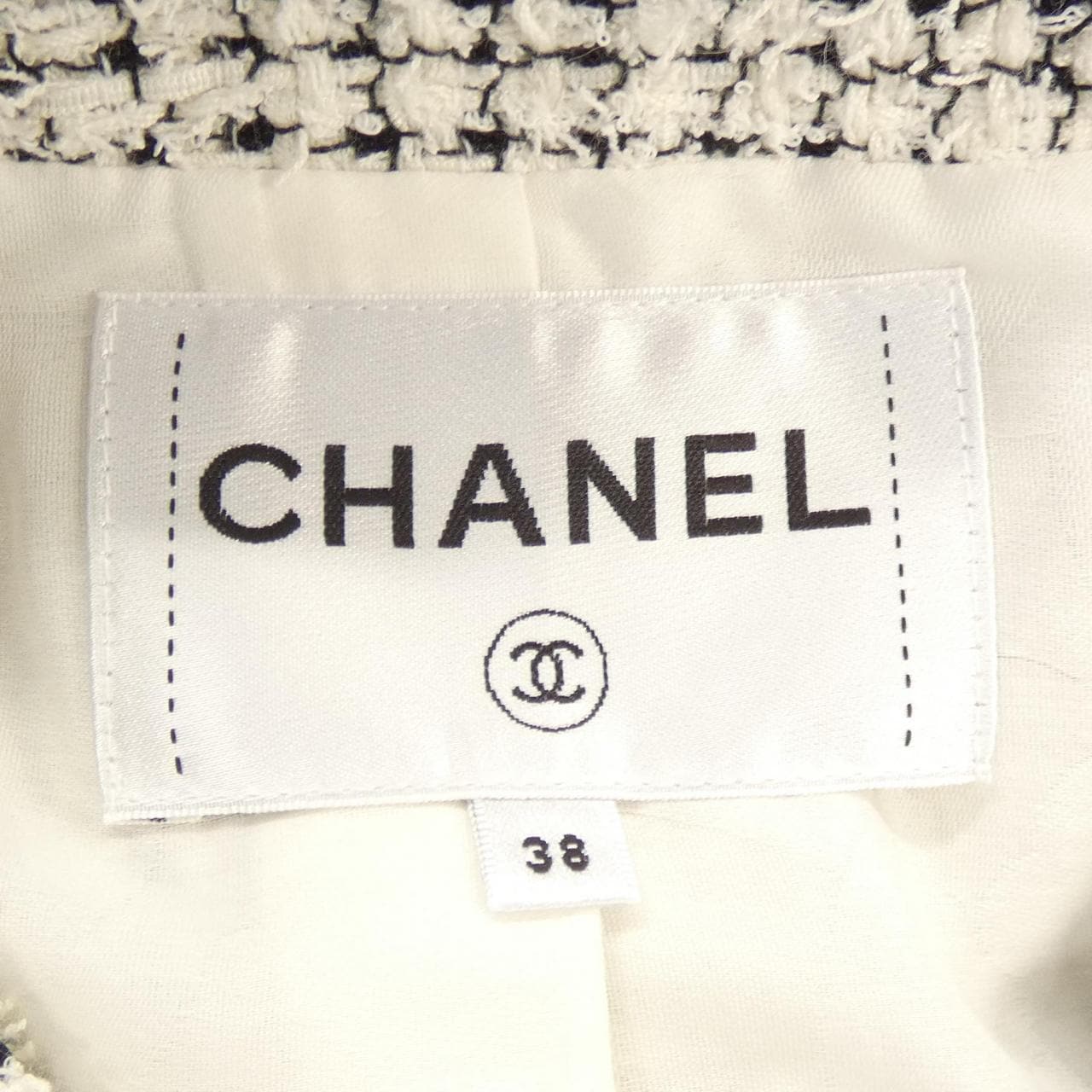 シャネル CHANEL ノーカラージャケット