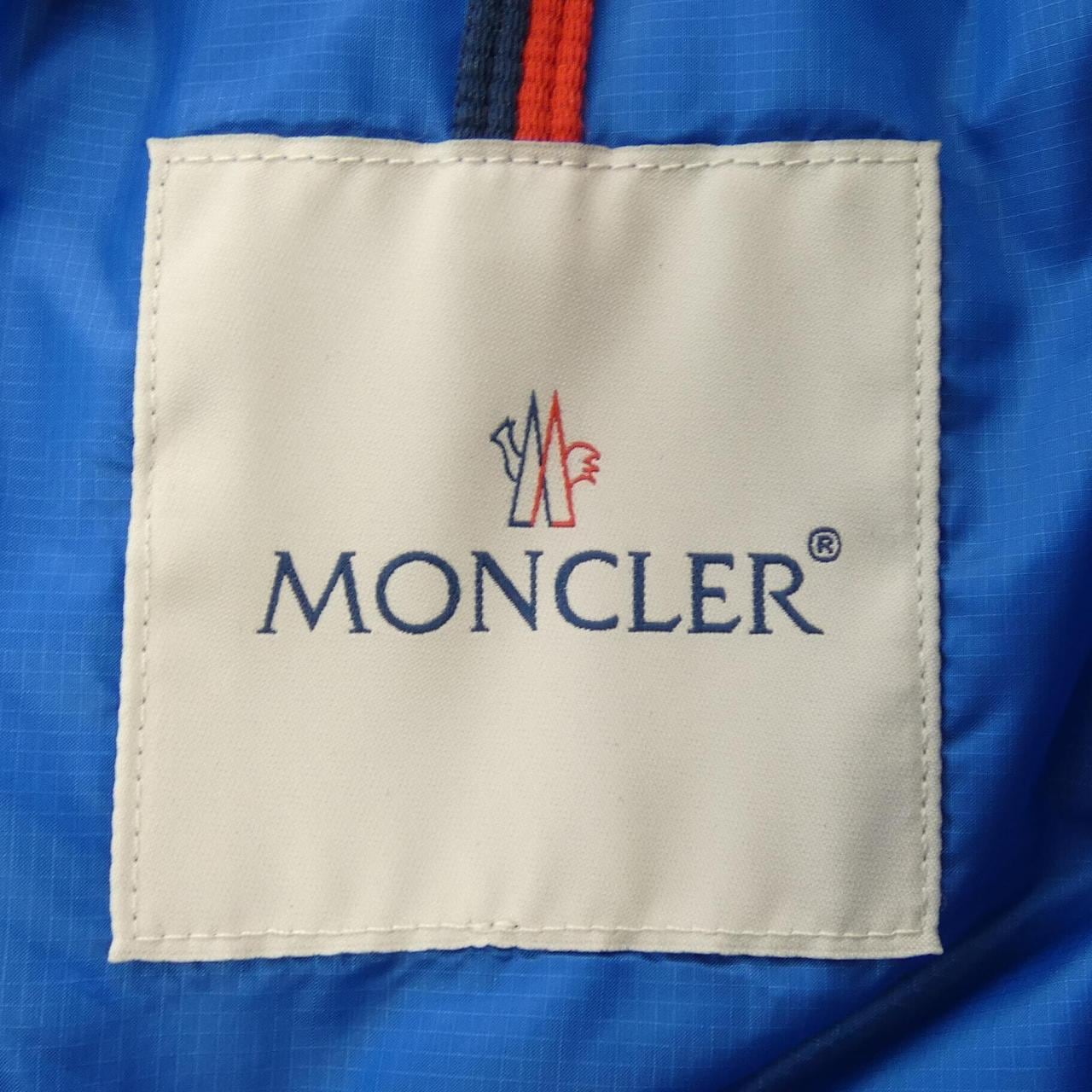 モンクレール MONCLER ダウンジャケット