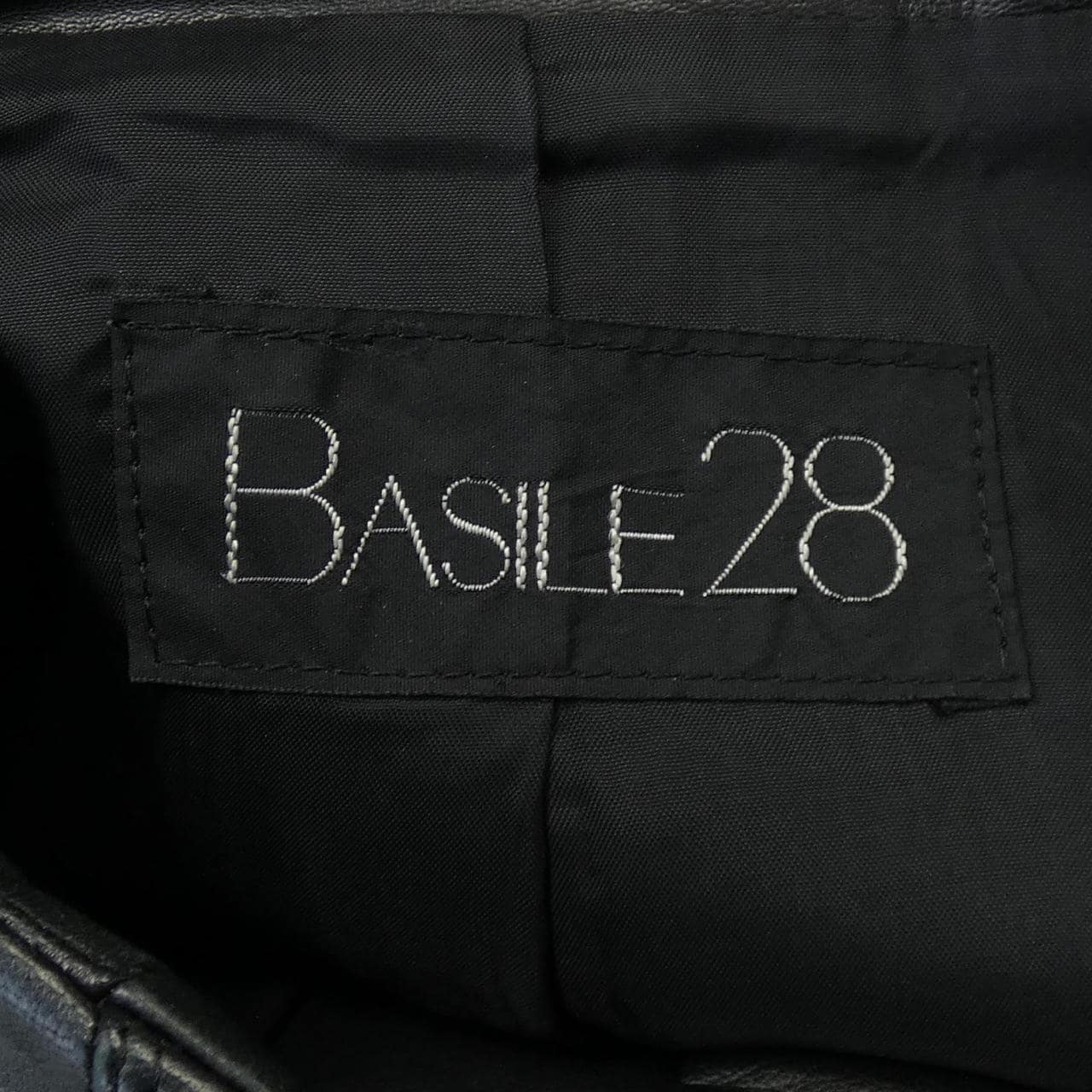 バジーレ28 BASILE 28 レザージャケット