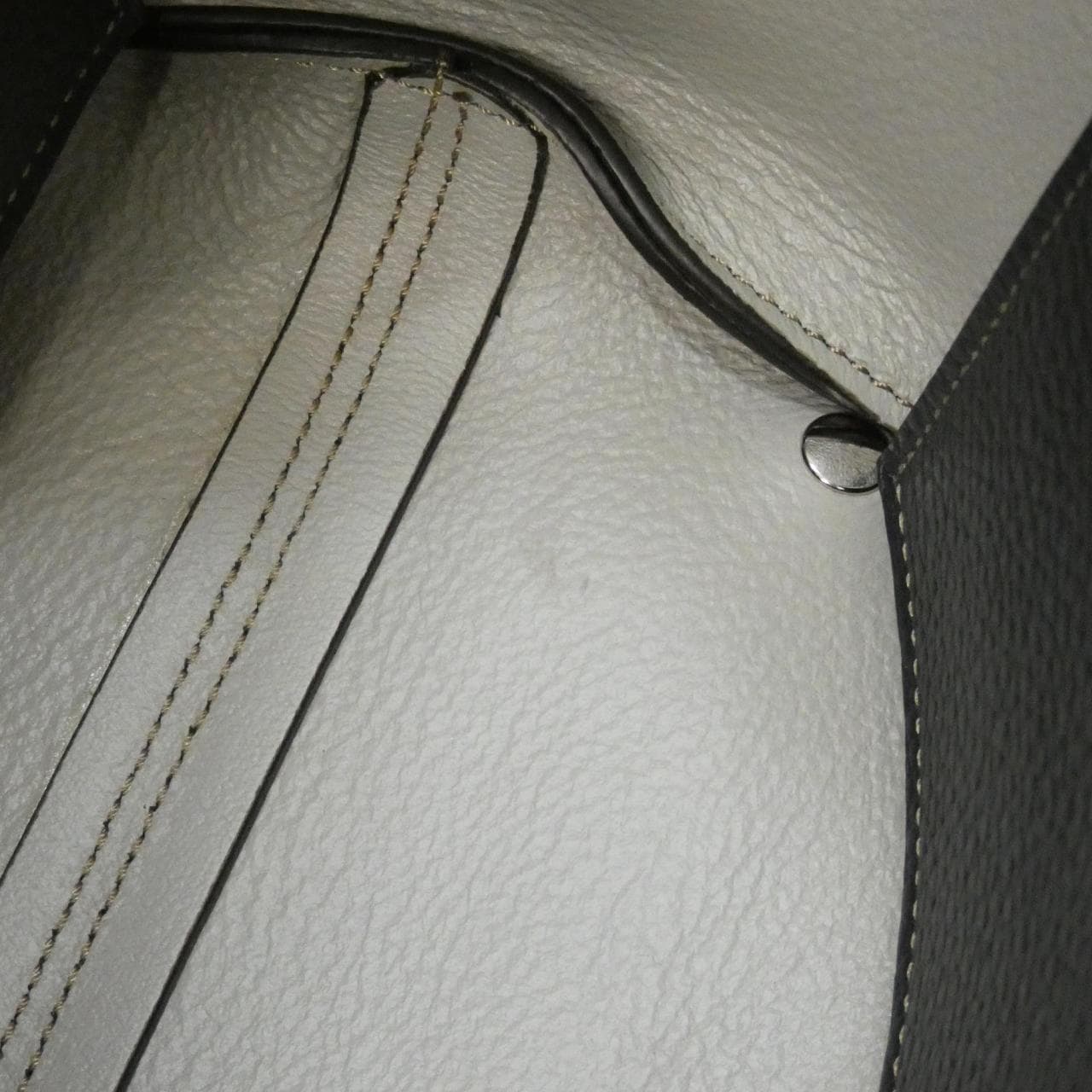 トッズ XBWAPAFL100QRI2L66 バッグ