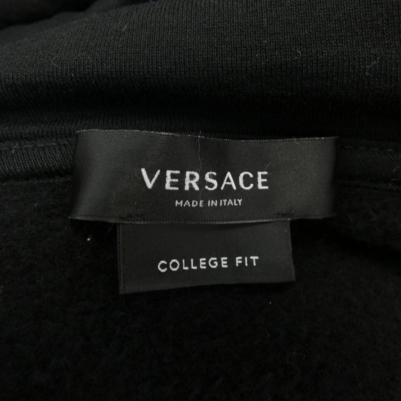 ヴェルサーチェ VERSACE A87475 パーカー