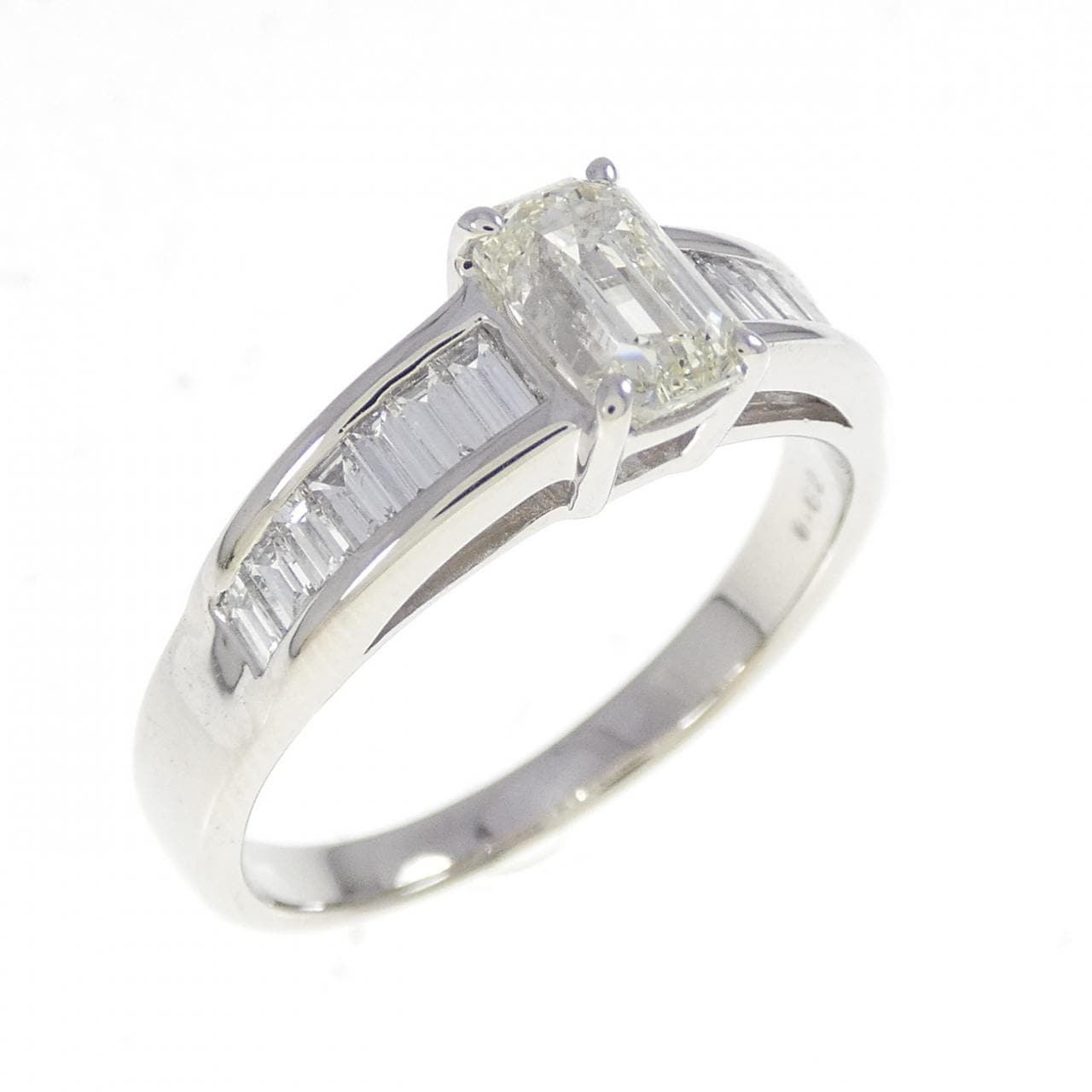 PT950 ダイヤモンド リング 1.013CT