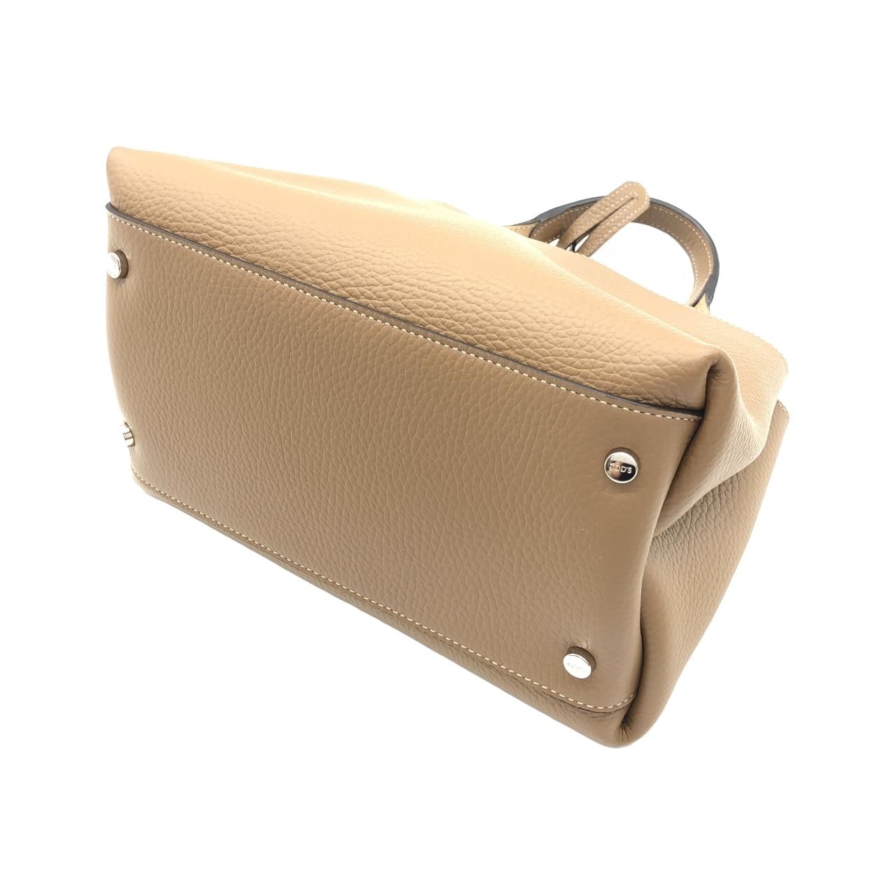 トッズ XBWAPAEL000QRI2L64 バッグ