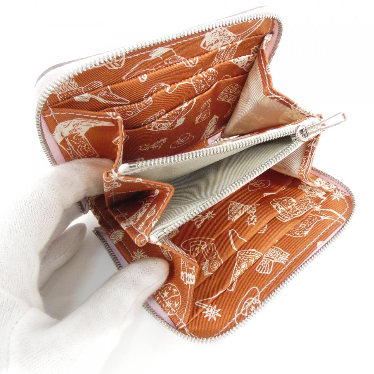 エルメス AUNAGE RODEO DES COWGIRLS シルク イン コンパクト 085272CK 財布