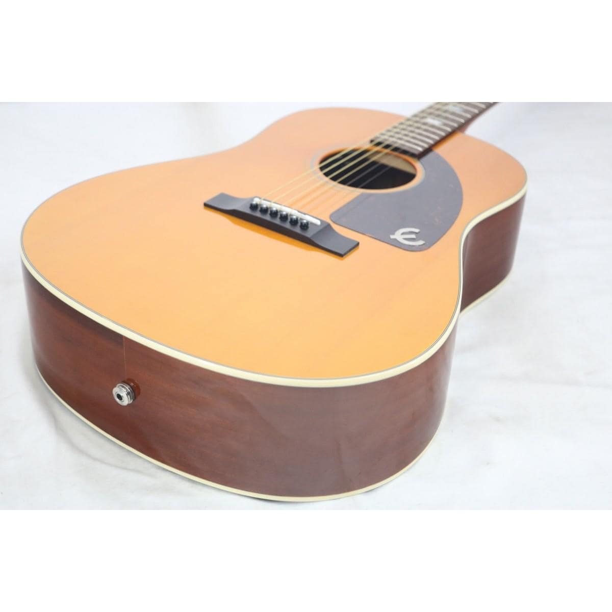 ＥＰＩＰＨＯＮＥ　　ＩＮＳＰＩＲＥＤ　ＢＹ　１９６４　ＴＥＸＡＮ