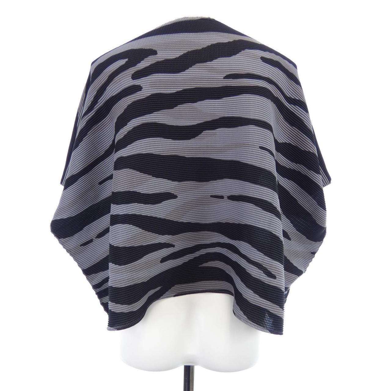 ミーイッセイミヤケ me ISSEY MIYAKE MI41FO646 トップス