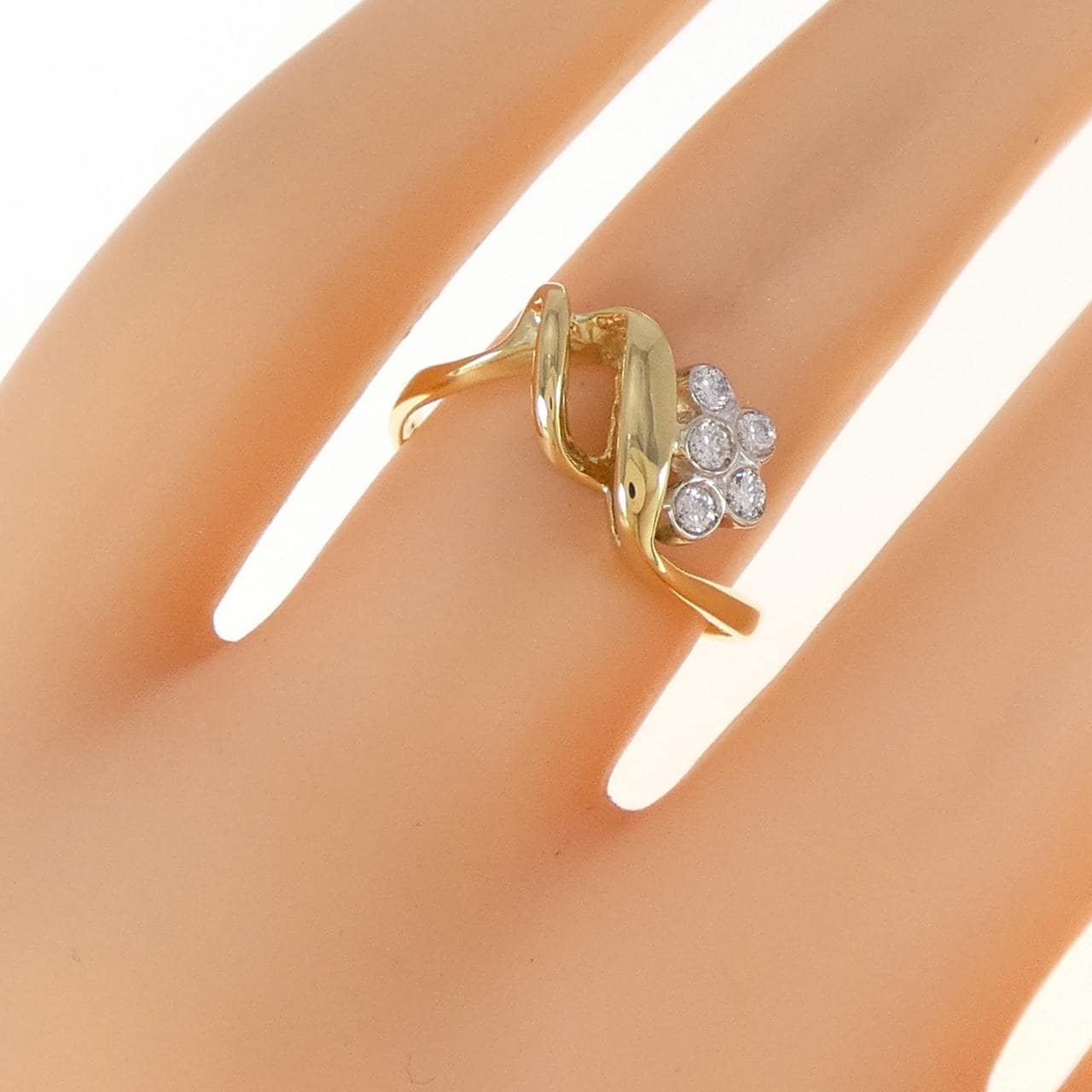 750YG/750WG钻石0.12CT