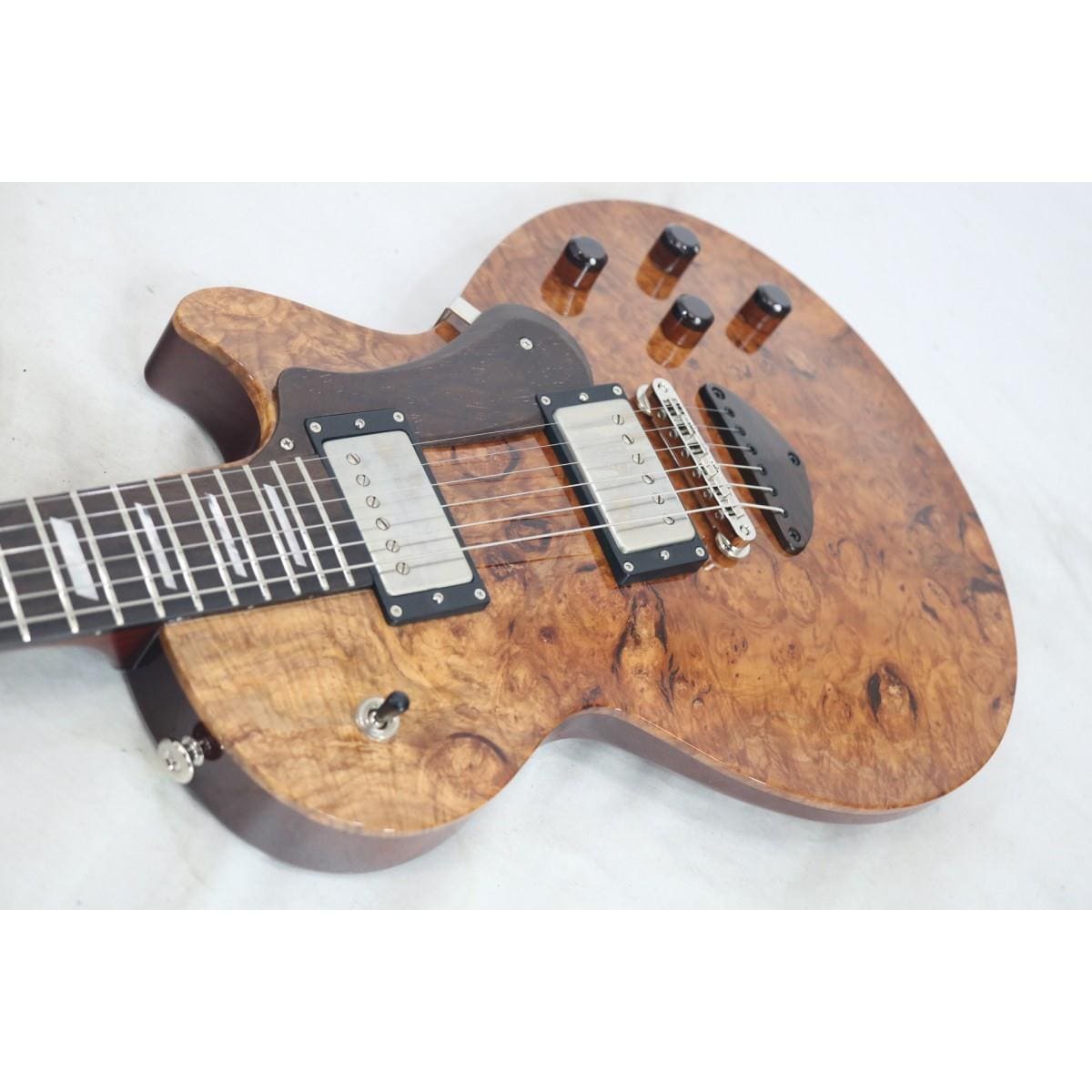 ＢＩＺＥＮ　ＷＯＲＫＳ　Ｇｒａｉｎ　Ａｒｃｈｅｄ　Ｂｕｒｌ　Ｍａｐｌｅ　／　Ｃｕｂａｎ　Ｍａｈｏｇａｎｙ