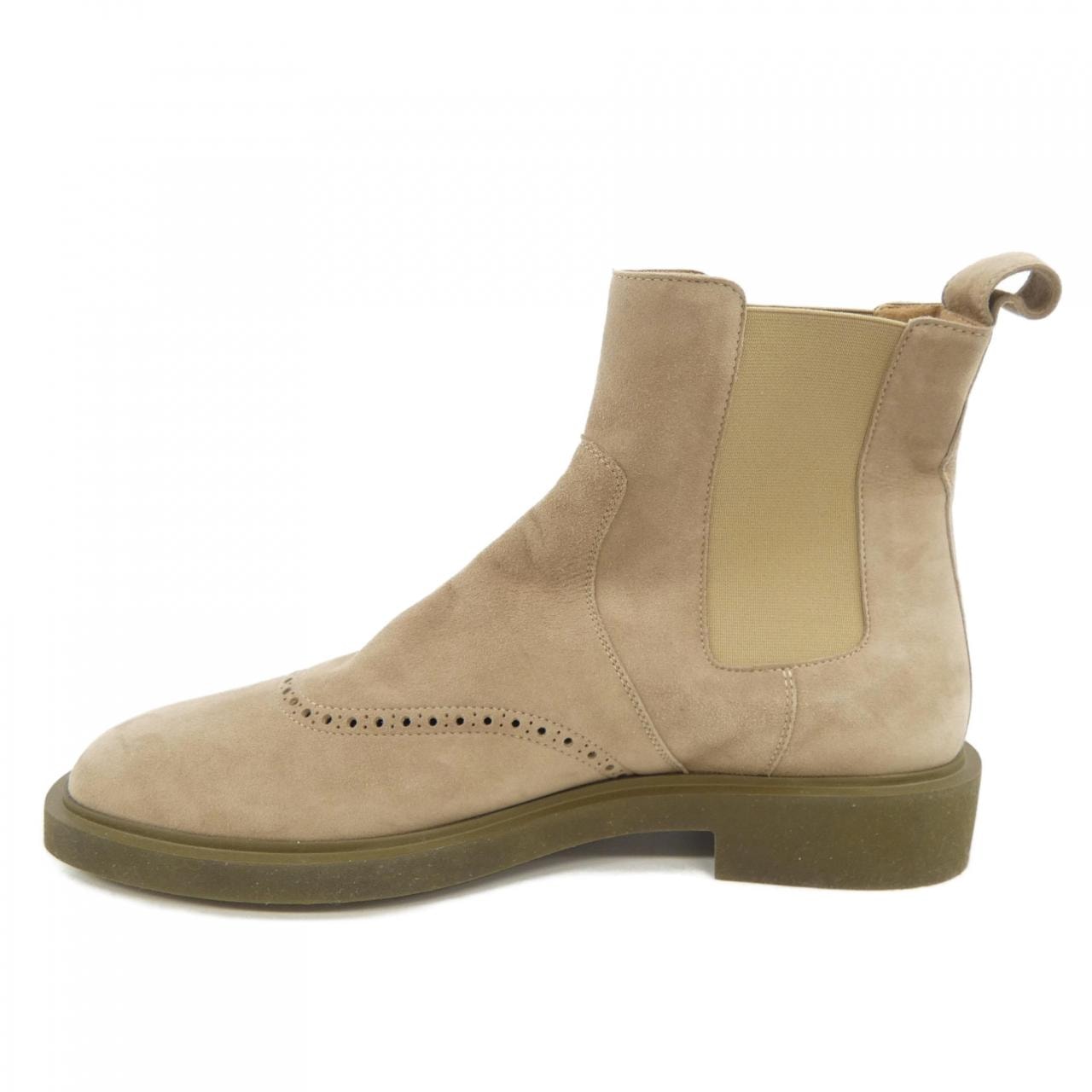 HERMES 221710Z 靴子