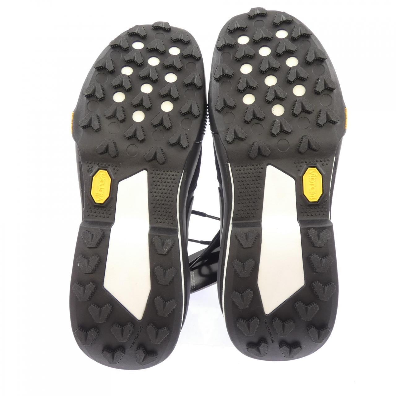 ナイキサカイ NIKE×SACAI HQ8618-001 スニーカー