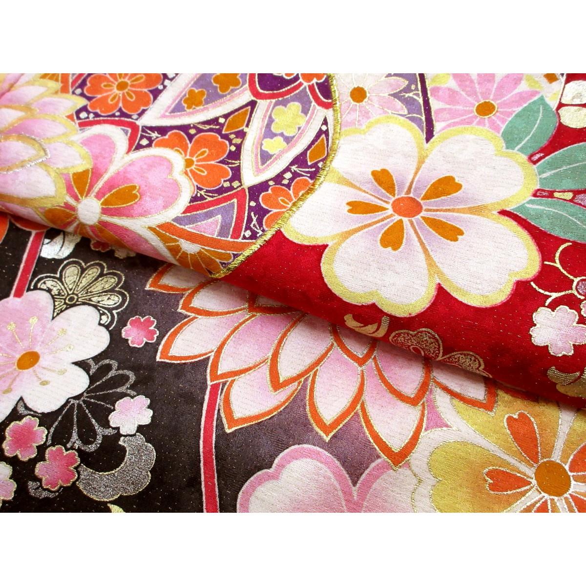 振袖　金通しボカシ染　友禅金彩加工　刺繍入り