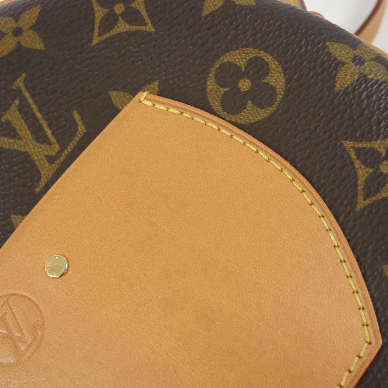 LOUIS VUITTON Monogram Boite Chapeau Soupre MM M45647 Shoulder Bag